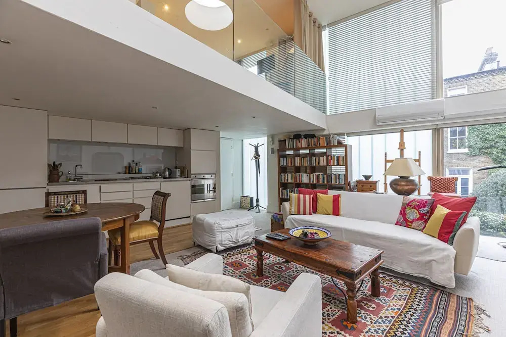 JOIVY Artsy Studio Flat in Fulham near River Thames