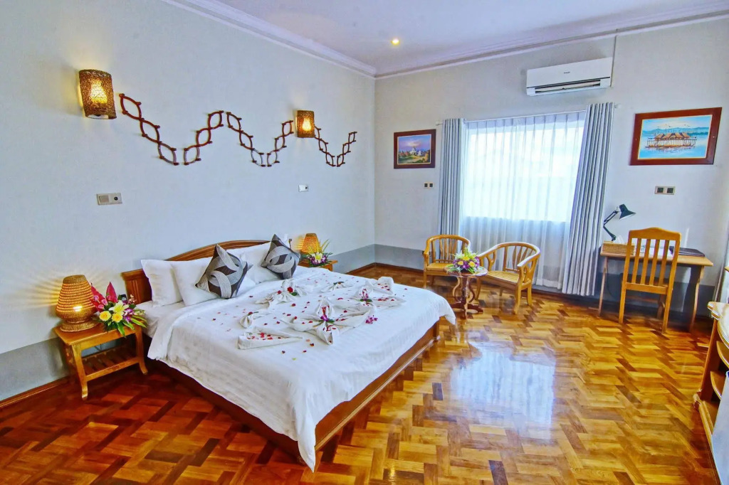 Triumph Hotel