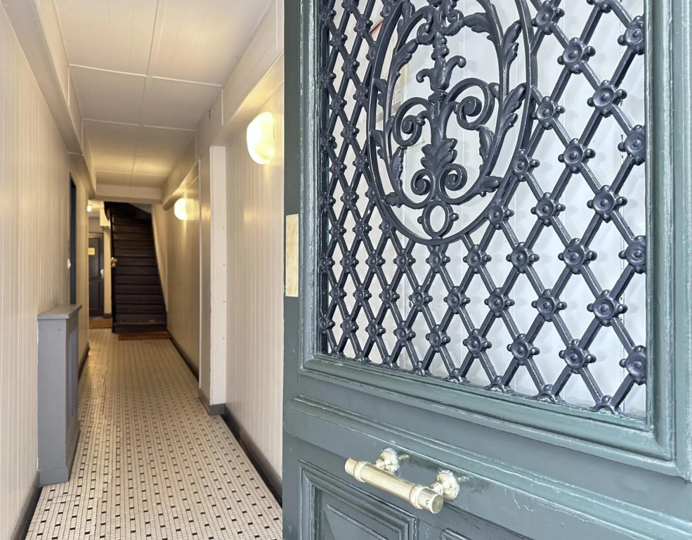 B 2067- Tour Eiffel - Appartement Cosy