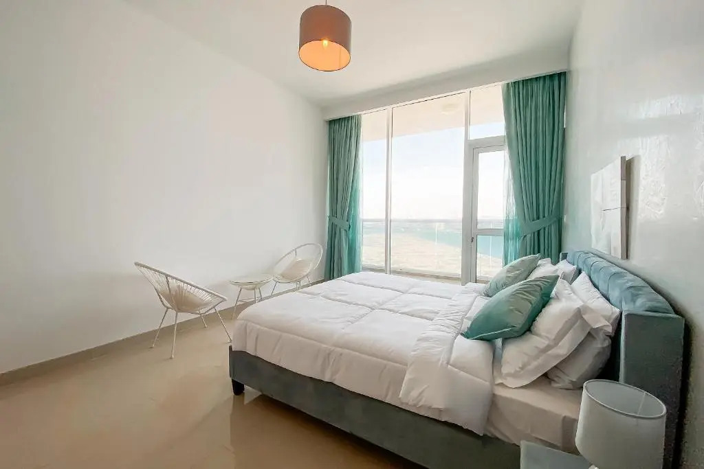 RH- Lovely 2 bedroom apartment, Lagoon View in Gateway Residences