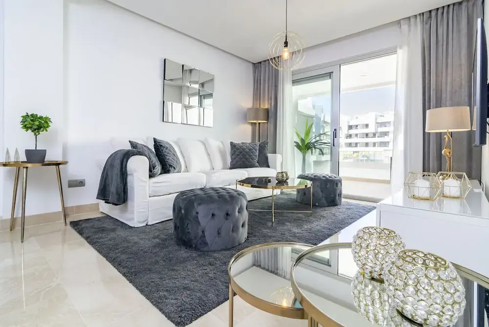 AE8 - Luxury 3 bedroom apartment in San Pedro