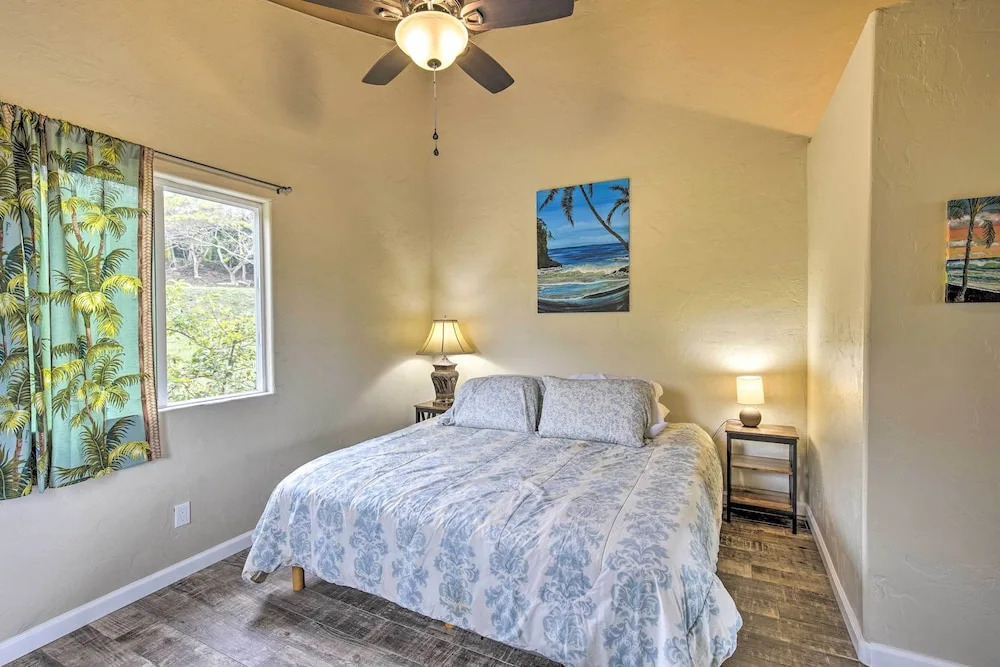 Airy Kailua-kona Apt < 3 Mi to Beach Access!, Kailua-Kona