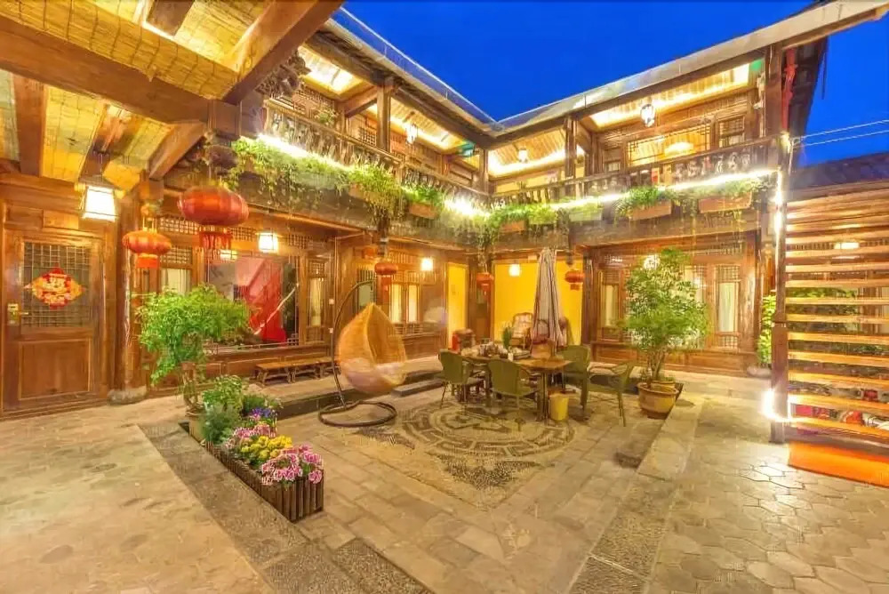 Lijiang South of Cloud Boarder Inn