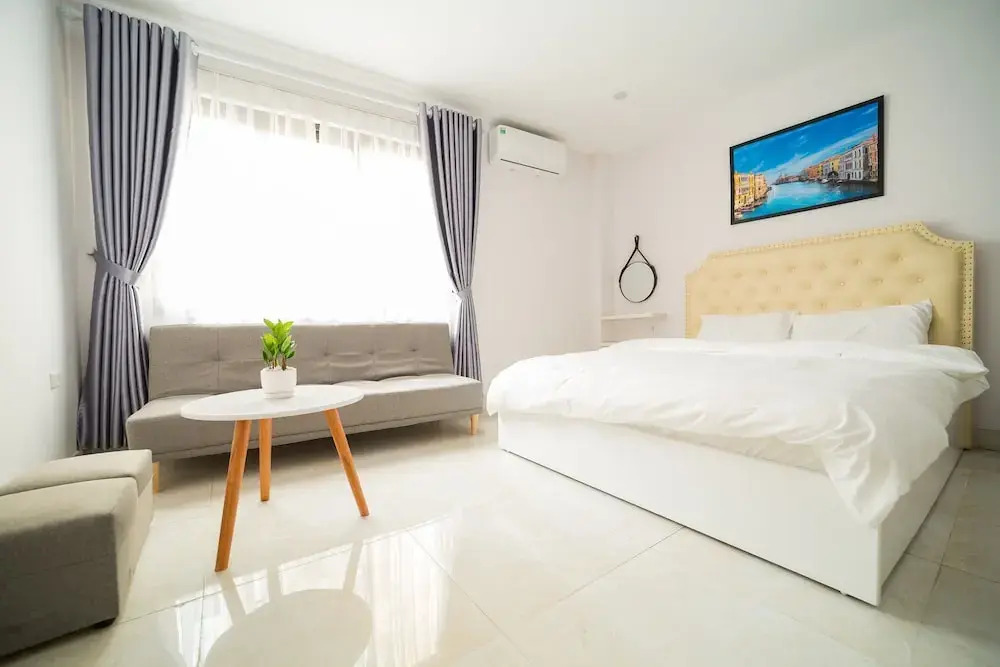 Parkhomes Service Apartment