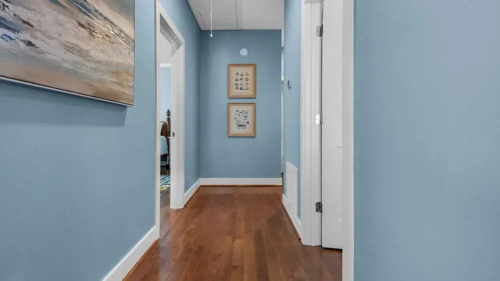 Spacious 3br, Dreamy Backyard, 2 Pools, 6-min Stroll to Beach