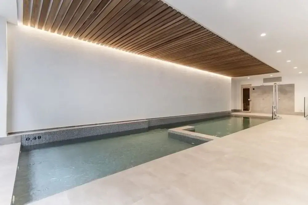 Lusciano - 2 Bedrooms Pool and gym in Almagro