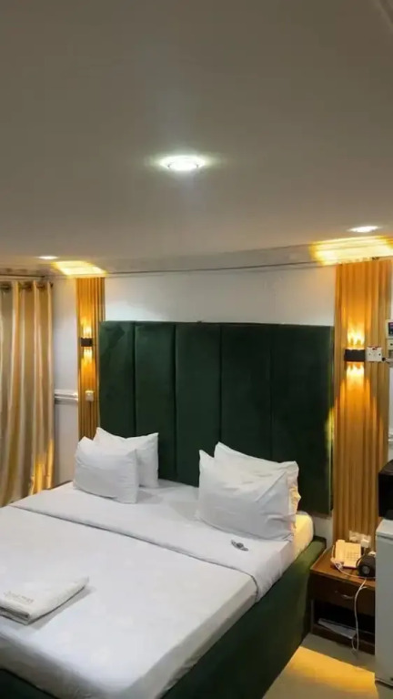 Quarters Inn & Suites Ikeja