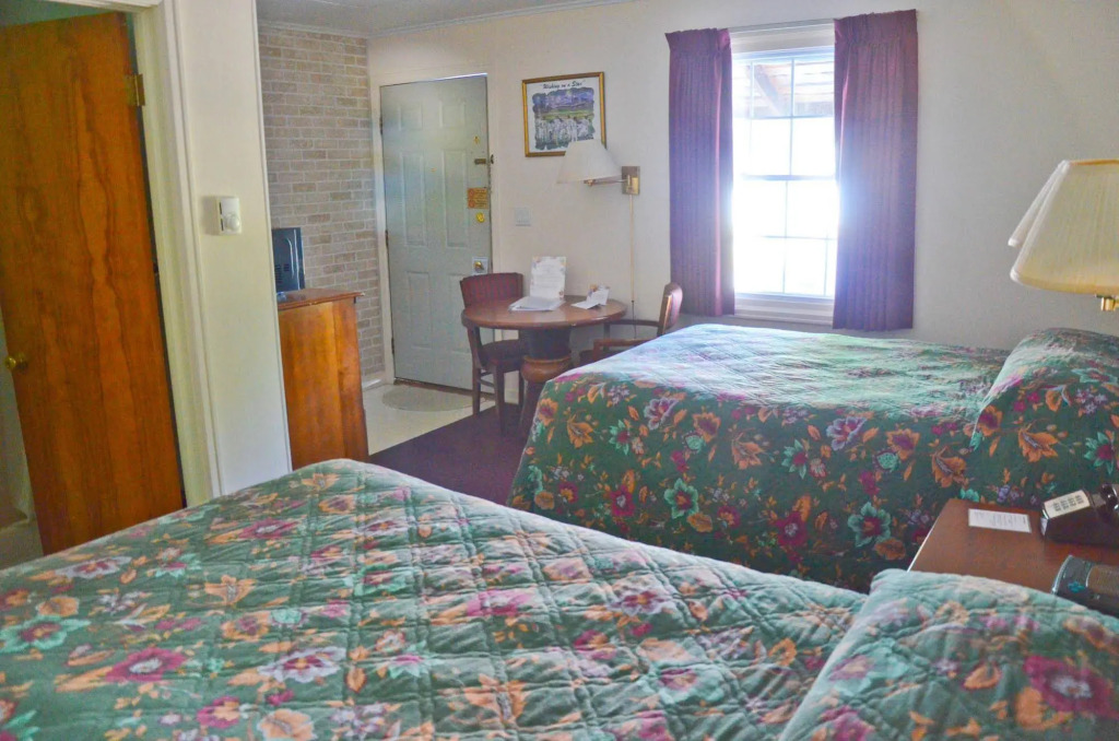 Lake View Motel