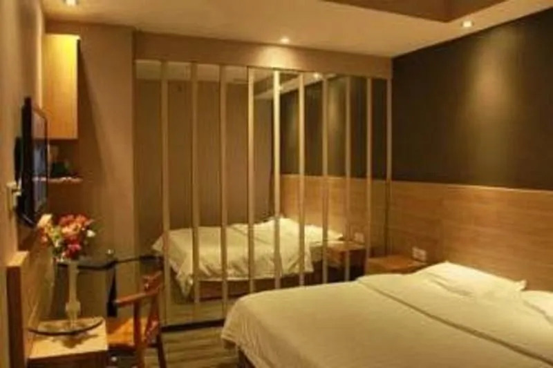 Super 8 by Wyndham Beijing Birds Nest