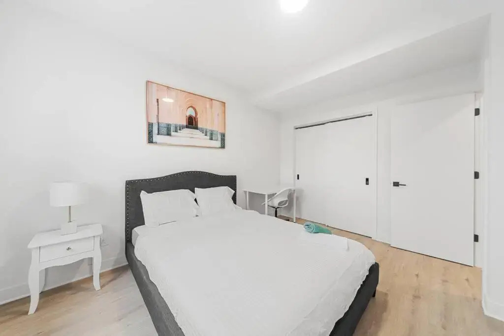 Stonewall Suites