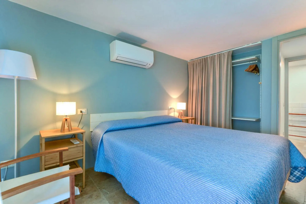 Bacio del sole, newly renovated four-room apartment, made by 7 beds-Bacio Del Sole