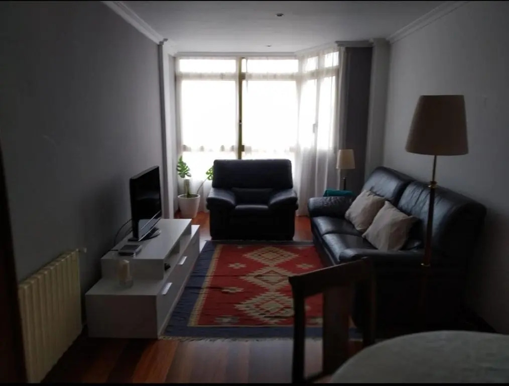 Apartamento Luminoso con Buena Ubicación