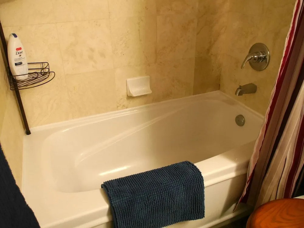 Amazing New 1BR Condo with Parking