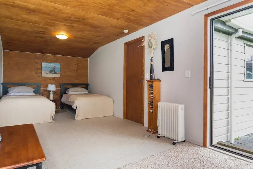 Awesome 4 Bed Beach House