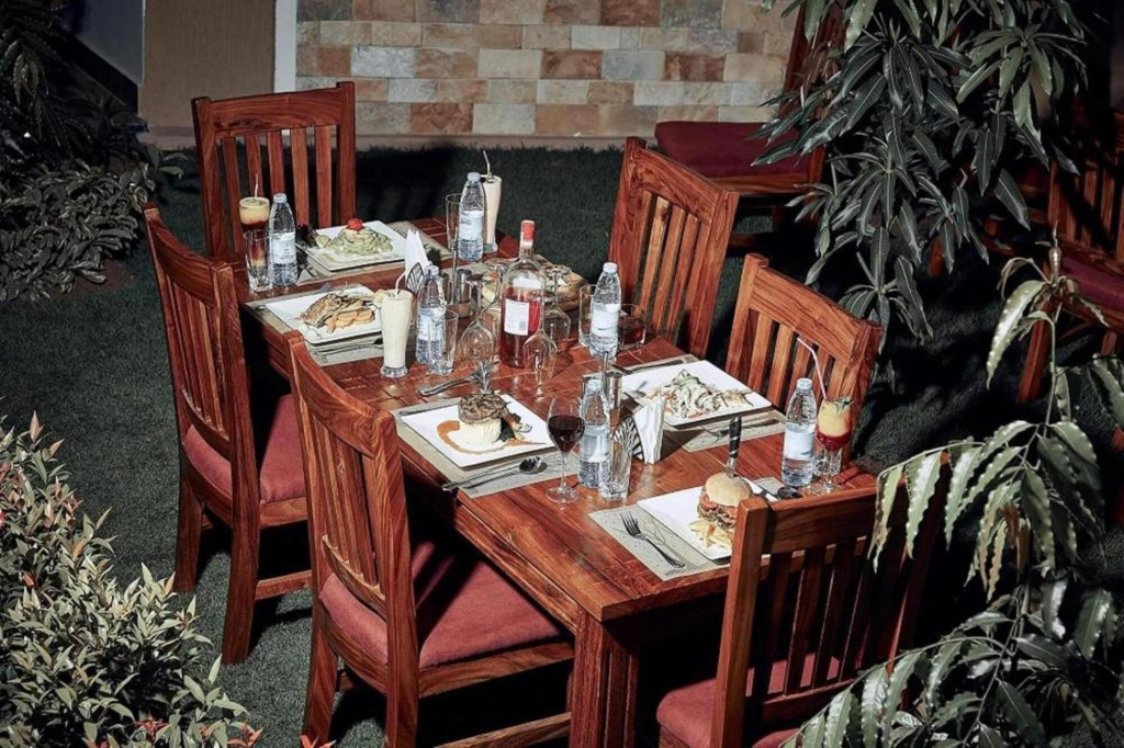Bavah Airport Hotel
