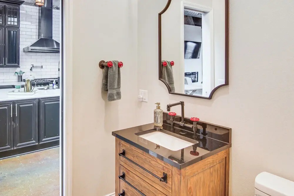 Modern Dtwn Condo w/ Balcony in Hendersonville