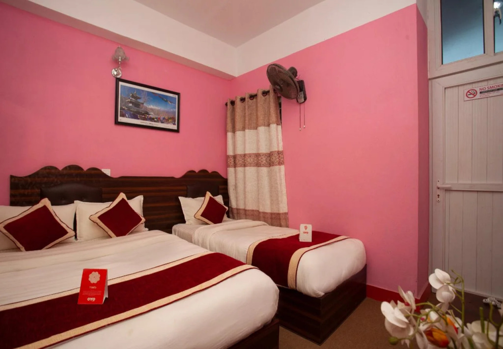 OYO 195 Global Hotel and Restaurant