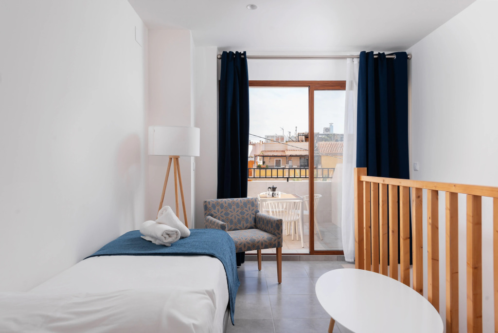 Apartamentos Quijano by Be Alicante