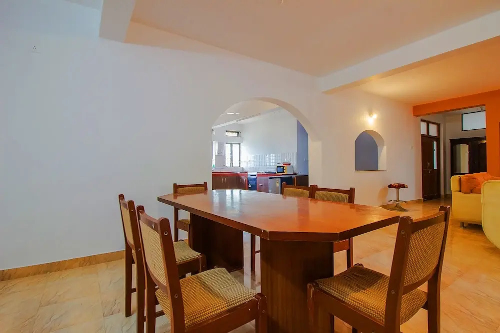 OYO 16094 Home Luxury 2BHK Club Cubana