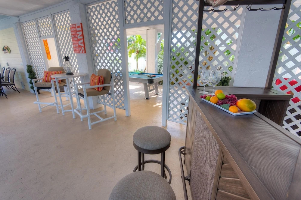 Pineapple Key Apartment 4