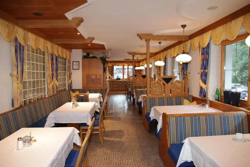 Hotel Enzian Paznaun