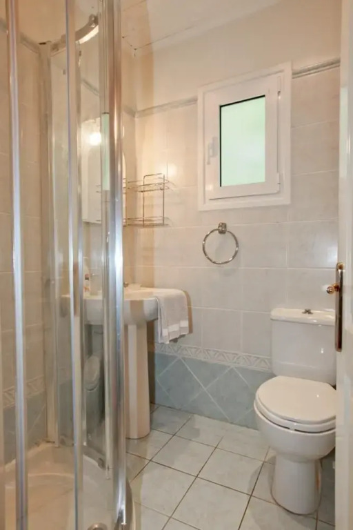 Persephone Large Private Pool Walk to Beach Sea Views A C Wifi Car Not Required - 196