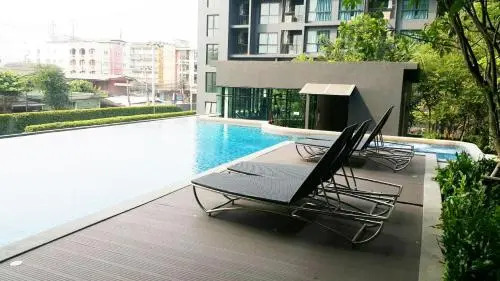 The Excel Groove Condo at Lasalle 52