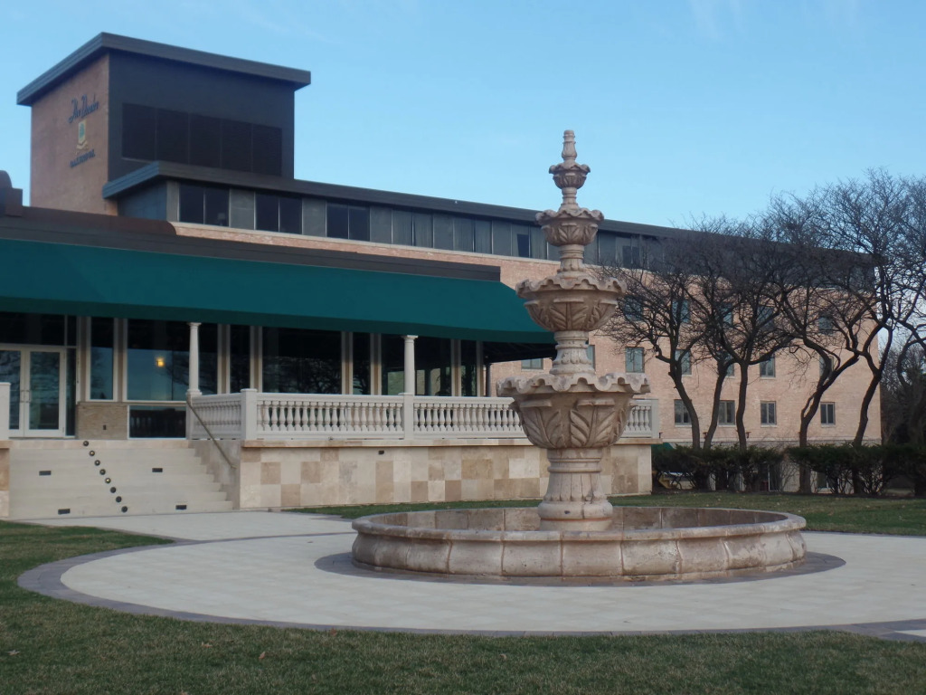 The Drake Oak Brook, Autograph Collection
