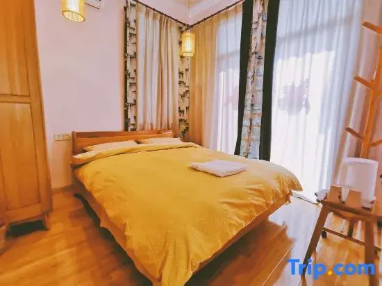Lingering Homestay Shanghai
