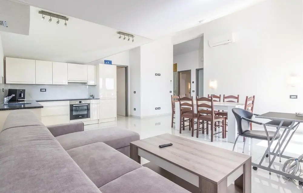 Nice Home in Funtana With Wifi and 3 Bedrooms