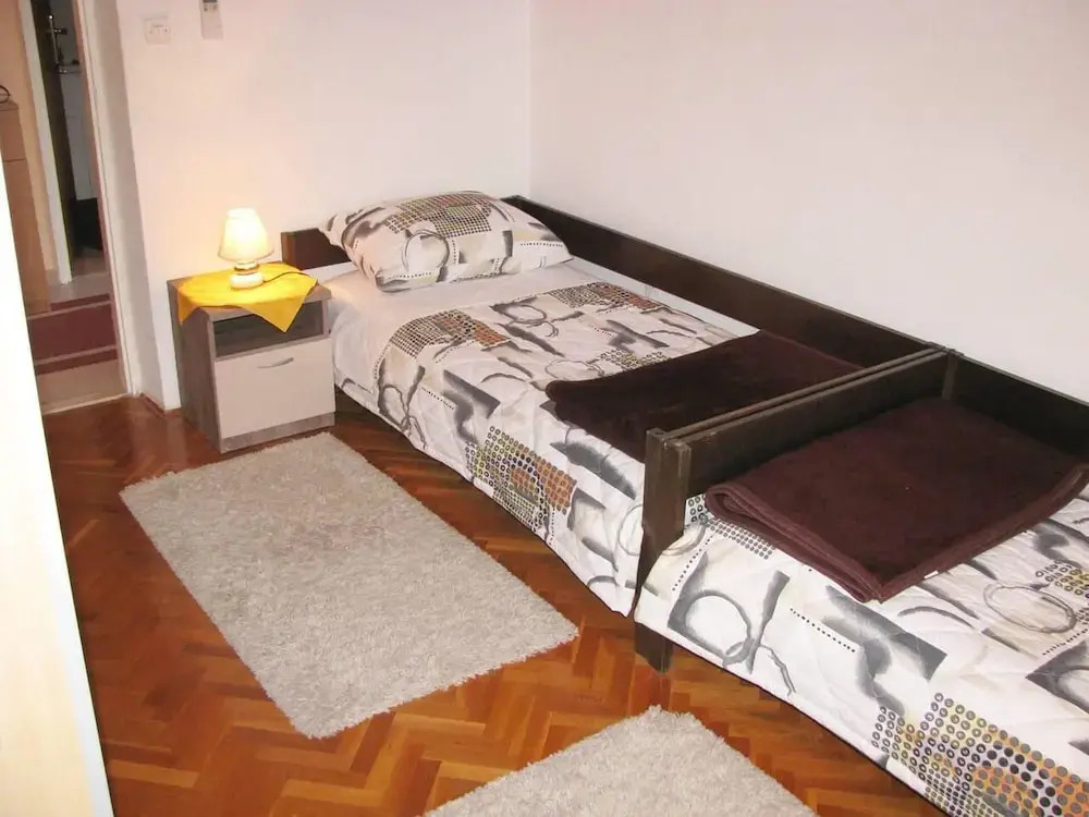 Waterfront Apartment Family Friendly, Ground Level