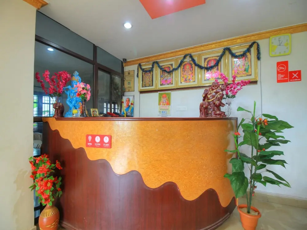 OYO 14434 Hotel RJ Inn