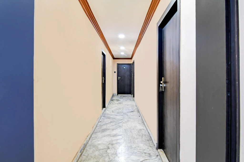 Collection O Kolkata Near Dumdum Airport
