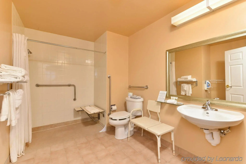 Staybridge Suites - Calgary Airport by IHG