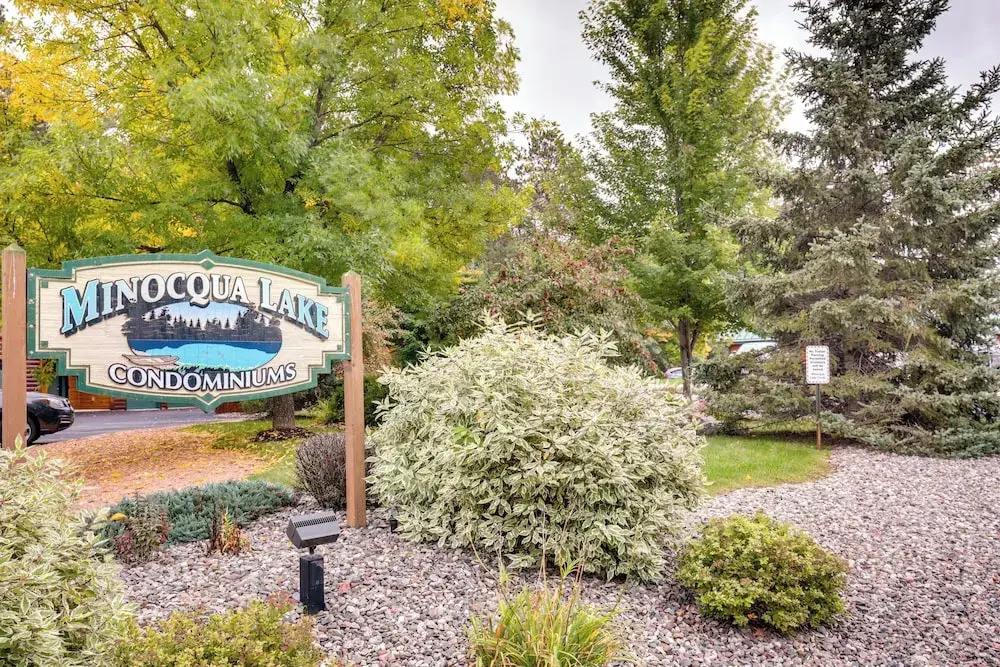 Lake Minocqua Condo w/ Shared Fire Pit!
