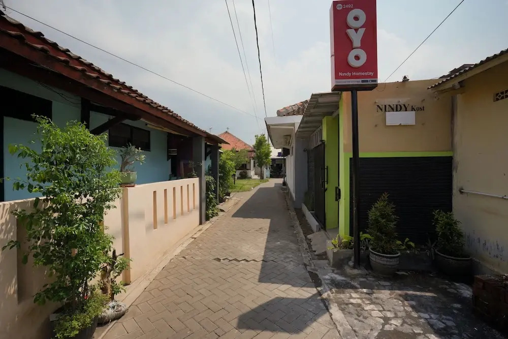 OYO 2492 Nindy Homestay
