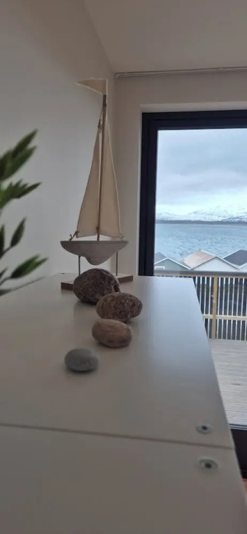 Yggdrasil Sea Wiev Lodge