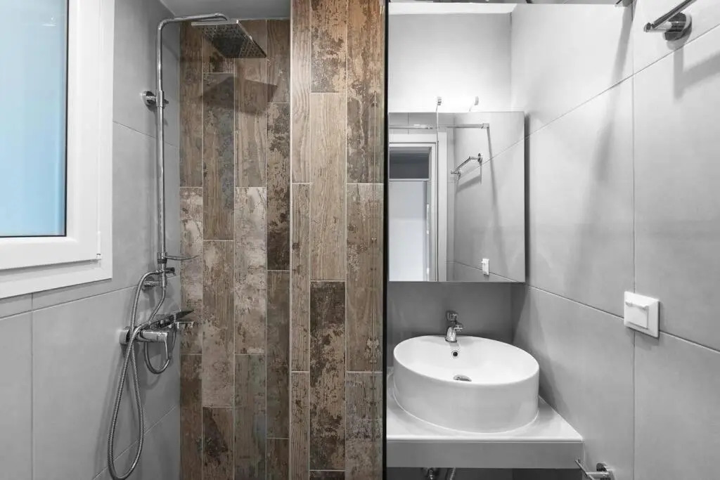 "LouLenny's aRt" BoutiQue HoMes in HalkiDiki, vol 2