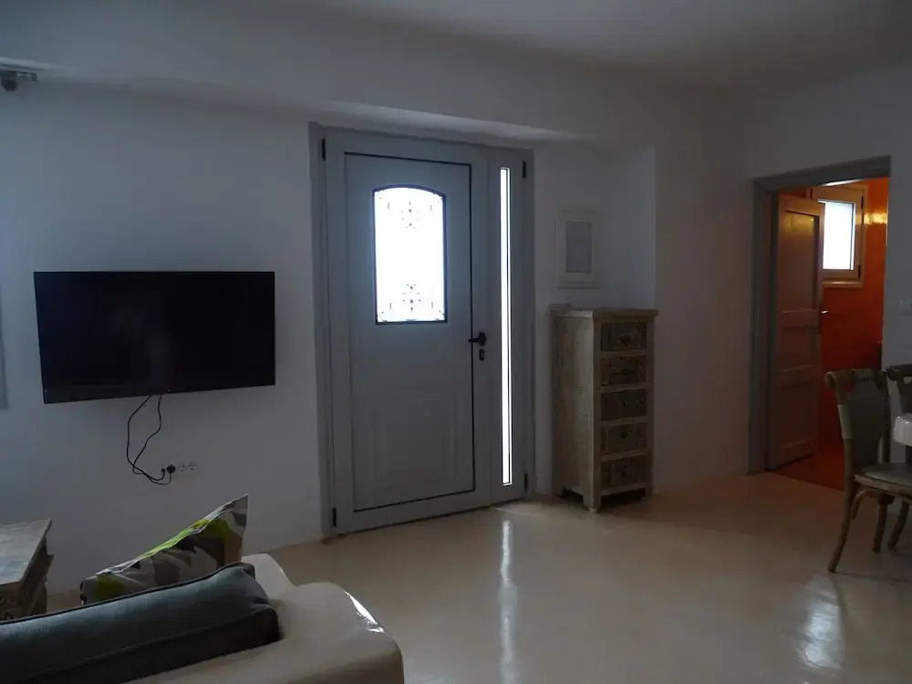 Amara House