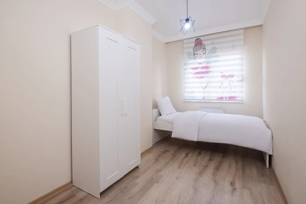 Modern and Central Flat With Balcony in Maltepe