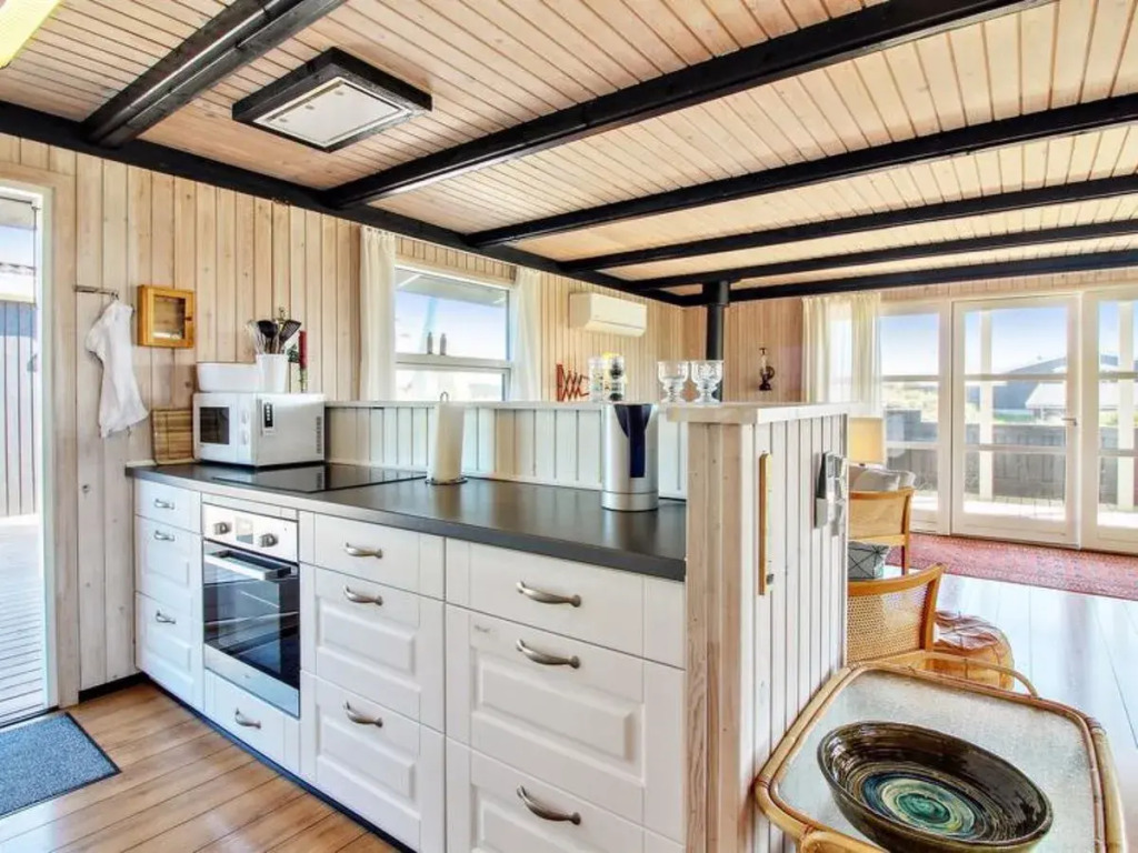 "Ulrike" - 140m from the sea in NW Jutland