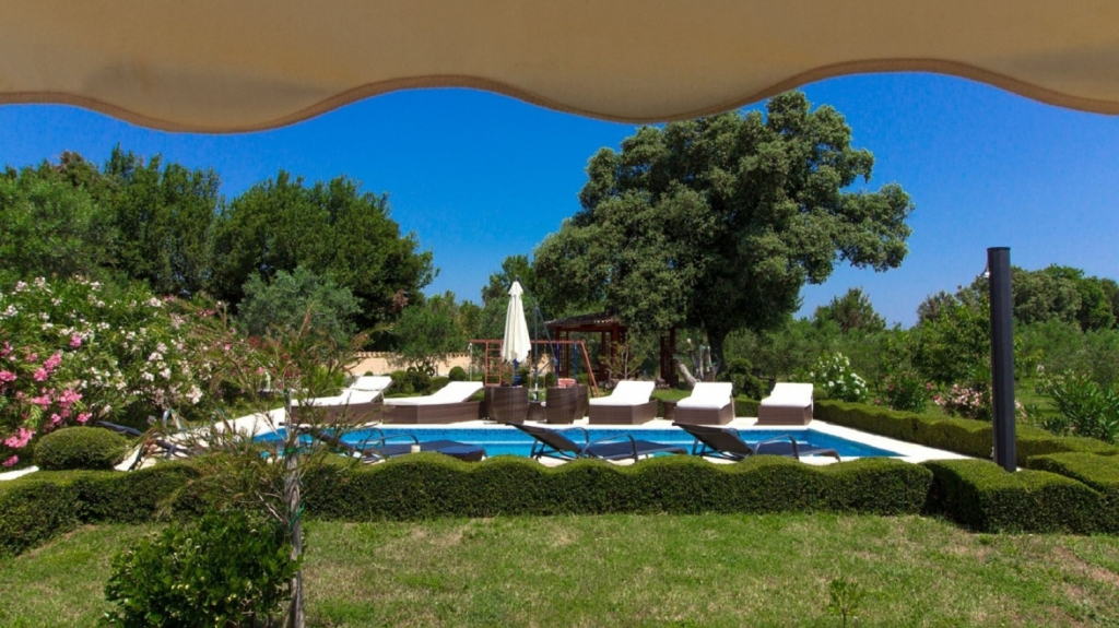 Holiday house Kova - private pool: Liznjan, Istria