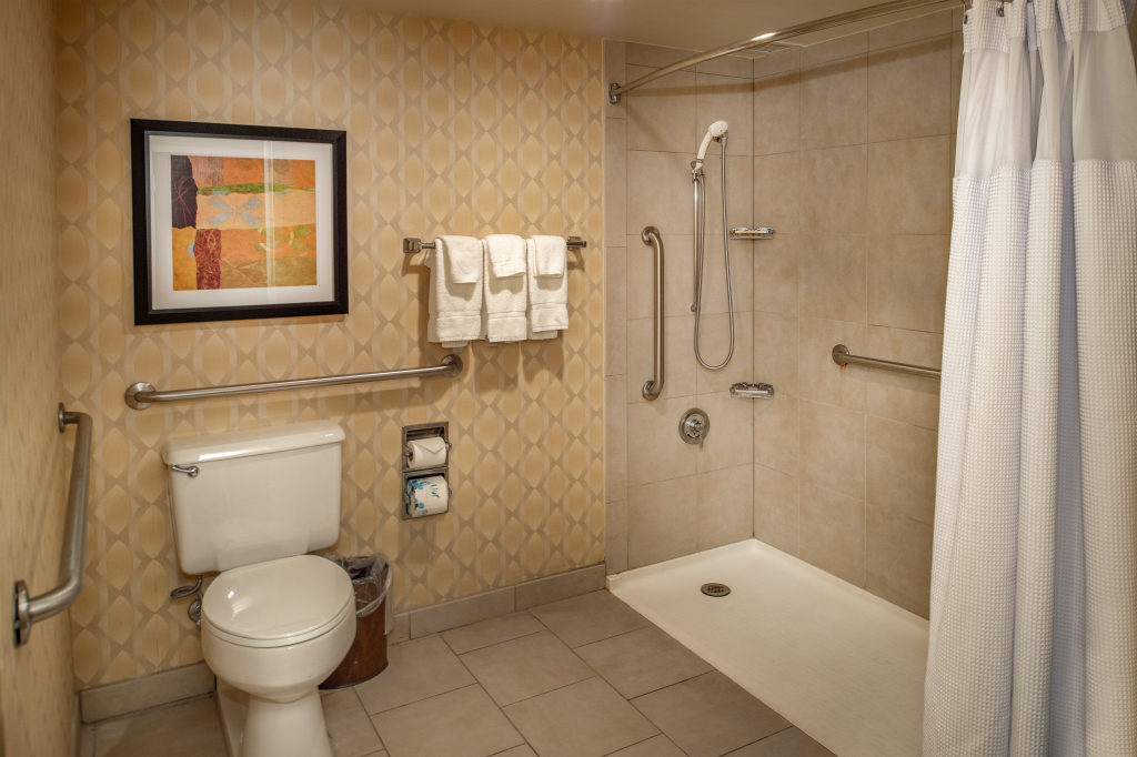 Crowne Plaza Hotel St. Louis Airport by IHG