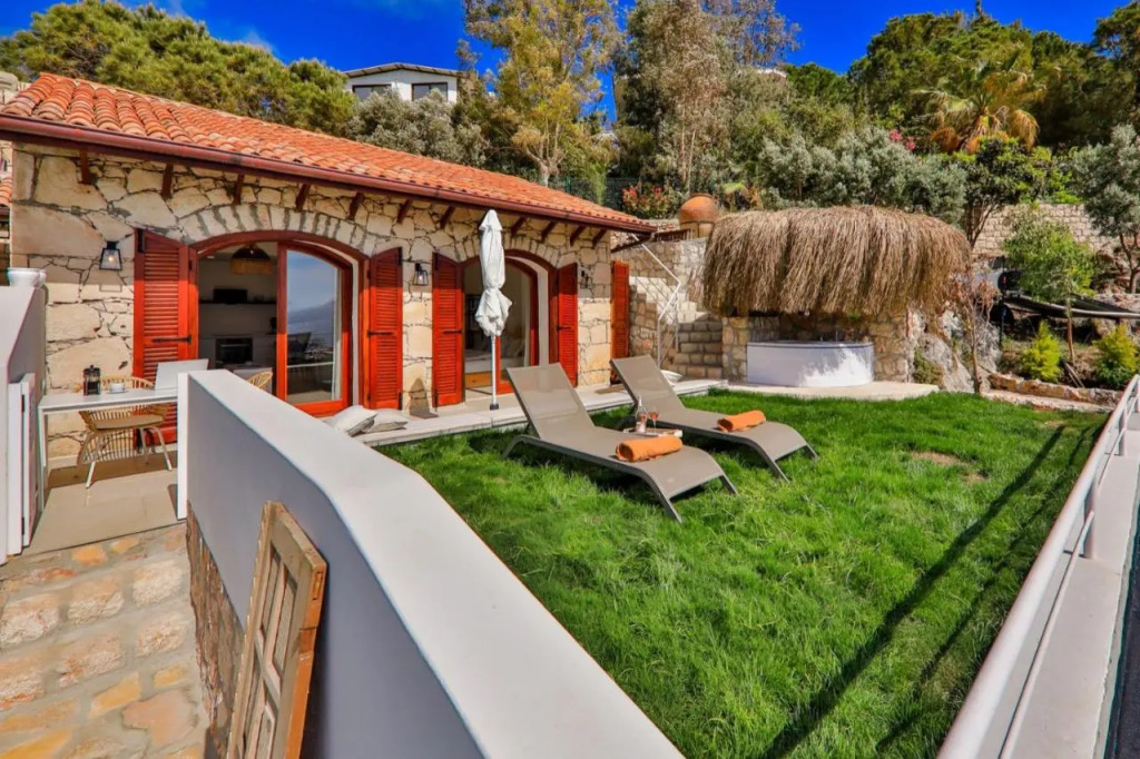 Kale Suites, heated pool in winter, adults only