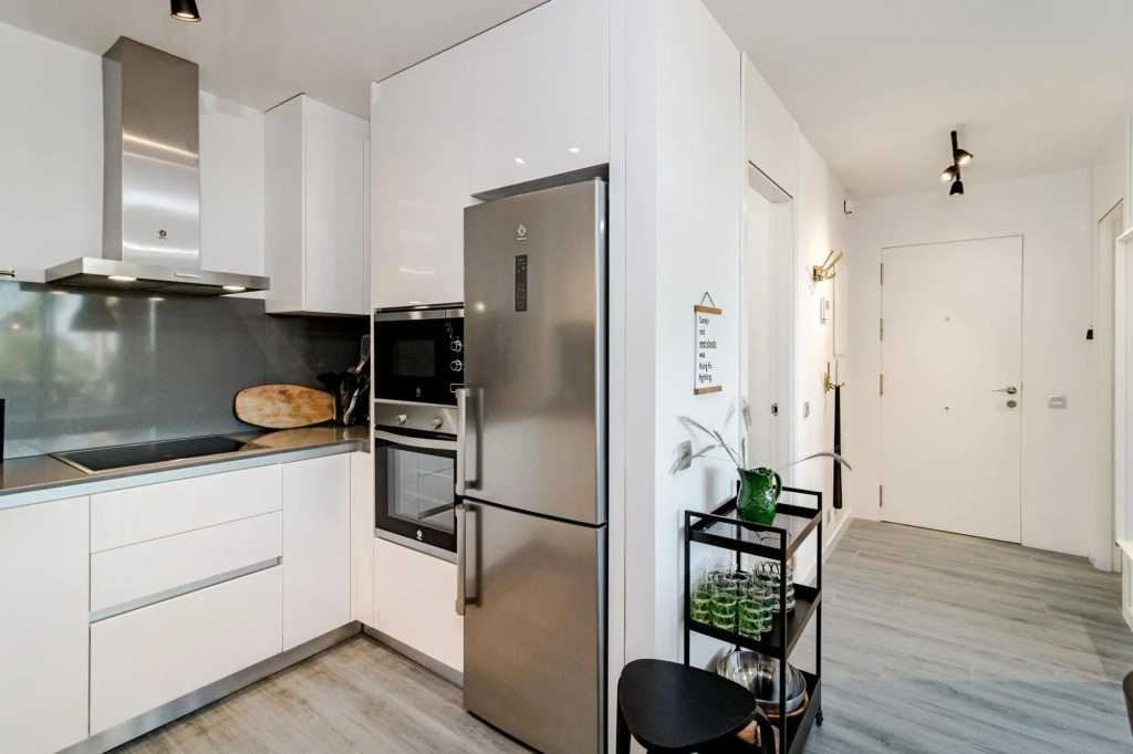 LM4.1B- Modern & Spacious family apartment