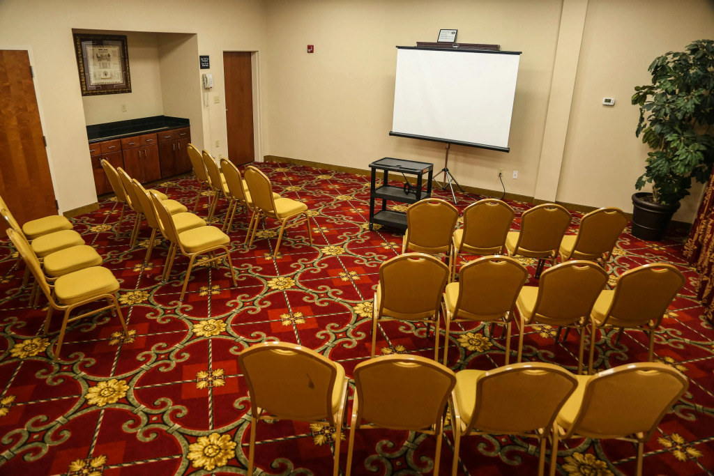 Hampton Inn & Suites Jennings