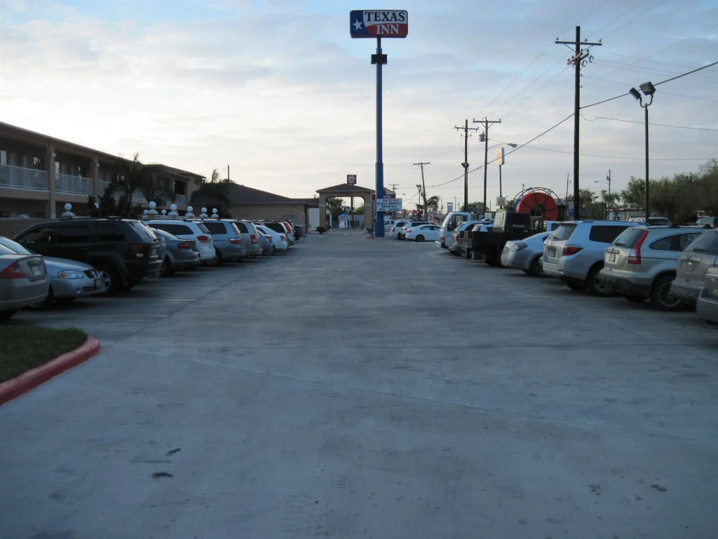 Texas Inn - Welasco/Mercedes