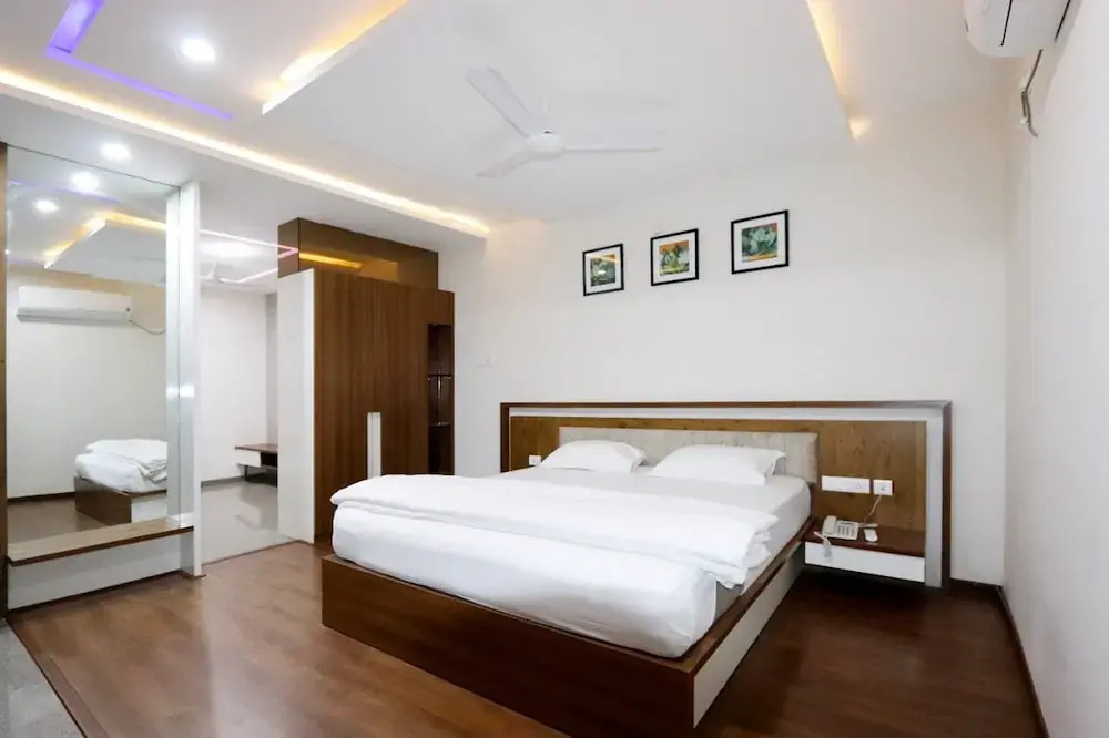 Kranti Inn