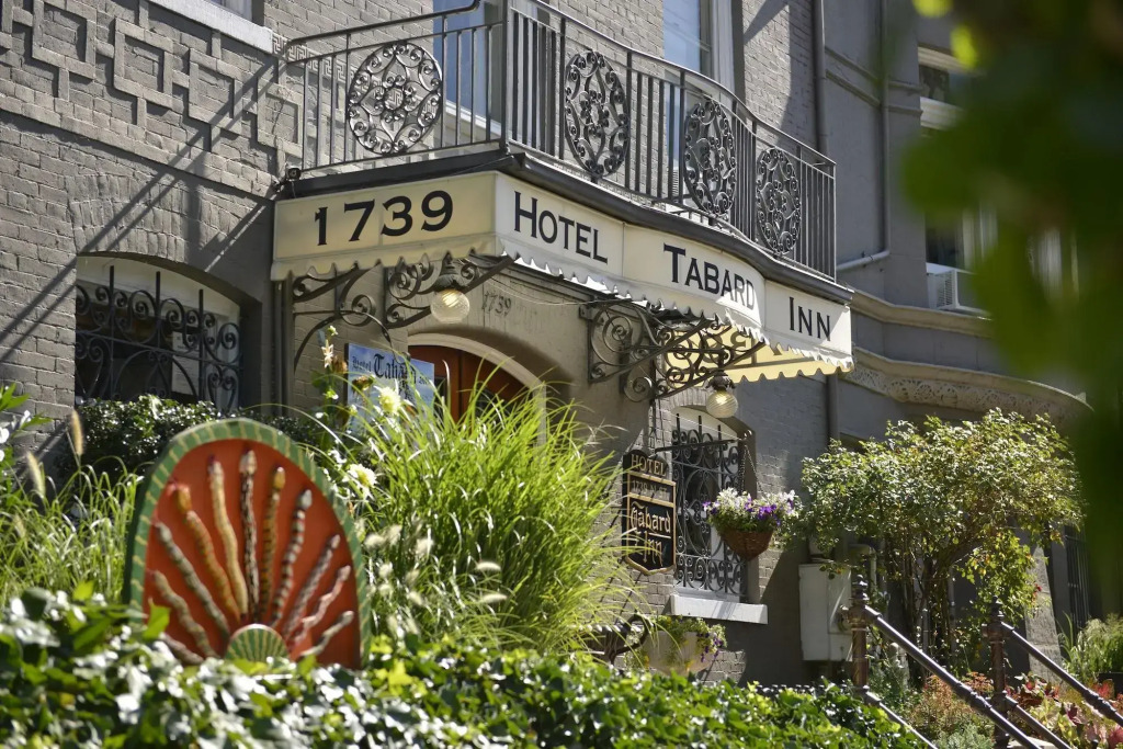 Hotel Tabard Inn