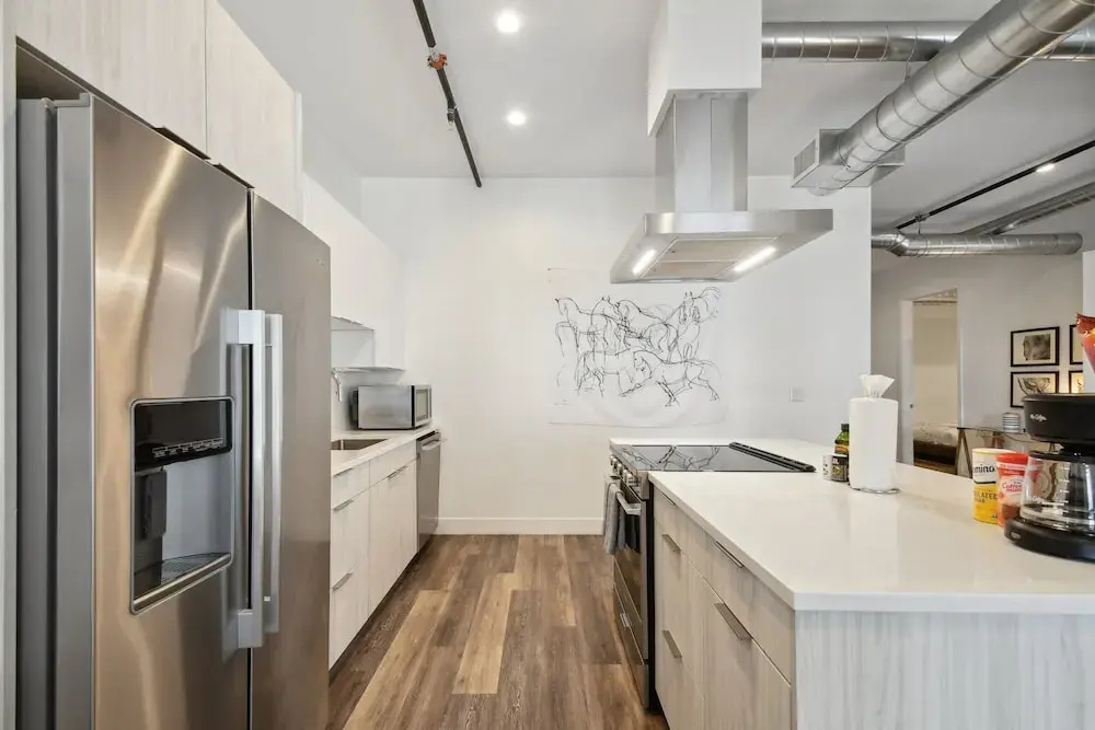 3198: Urban Cowboy Escape at Rino Art Lofts